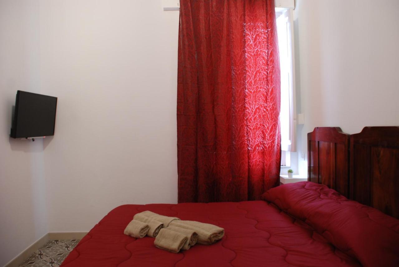 كروتوني B&B Le Muse المظهر الخارجي الصورة